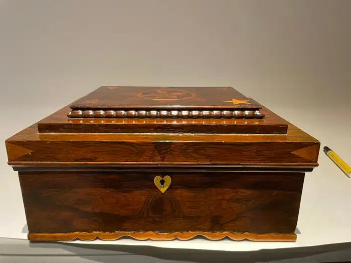 19th Century American Rosewood Box with Fruit Wood Star Inlay