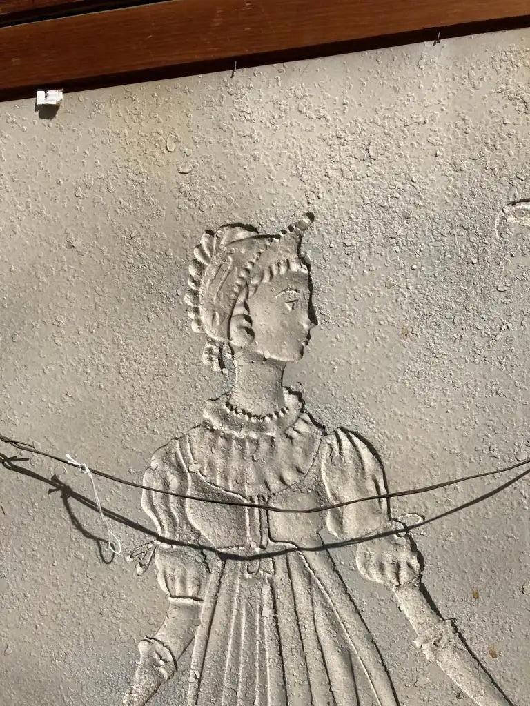 Pair of Italian Mid-Century Modern Reverse Glass Paintings of Royalty