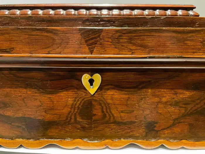 19th Century American Rosewood Box with Fruit Wood Star Inlay