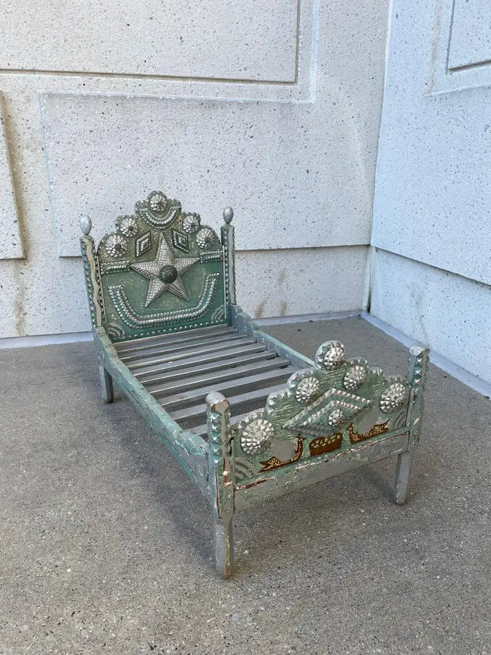 Tramp Art Folk Art Dog Bed With Silver And Blue Paint