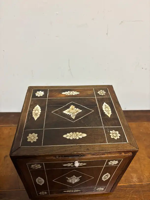 17th Century Dutch Baroque Rosewood Chest with Etched Bone Inlay