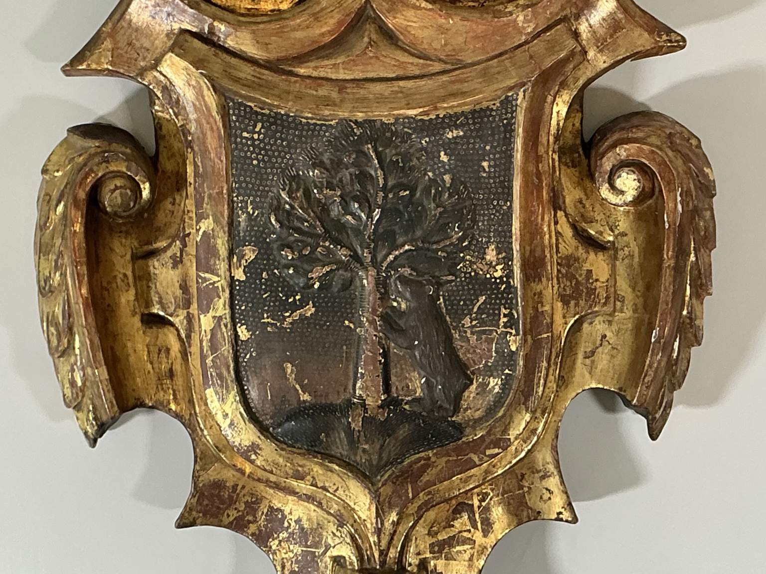 Large 18th Century Spanish Carved & Gilt Wood Armorial Cartouche