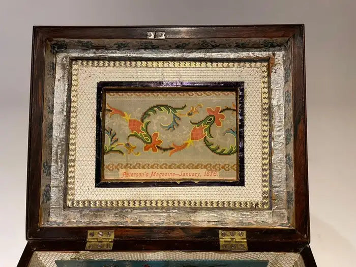 19th Century American Rosewood Box with Fruit Wood Star Inlay