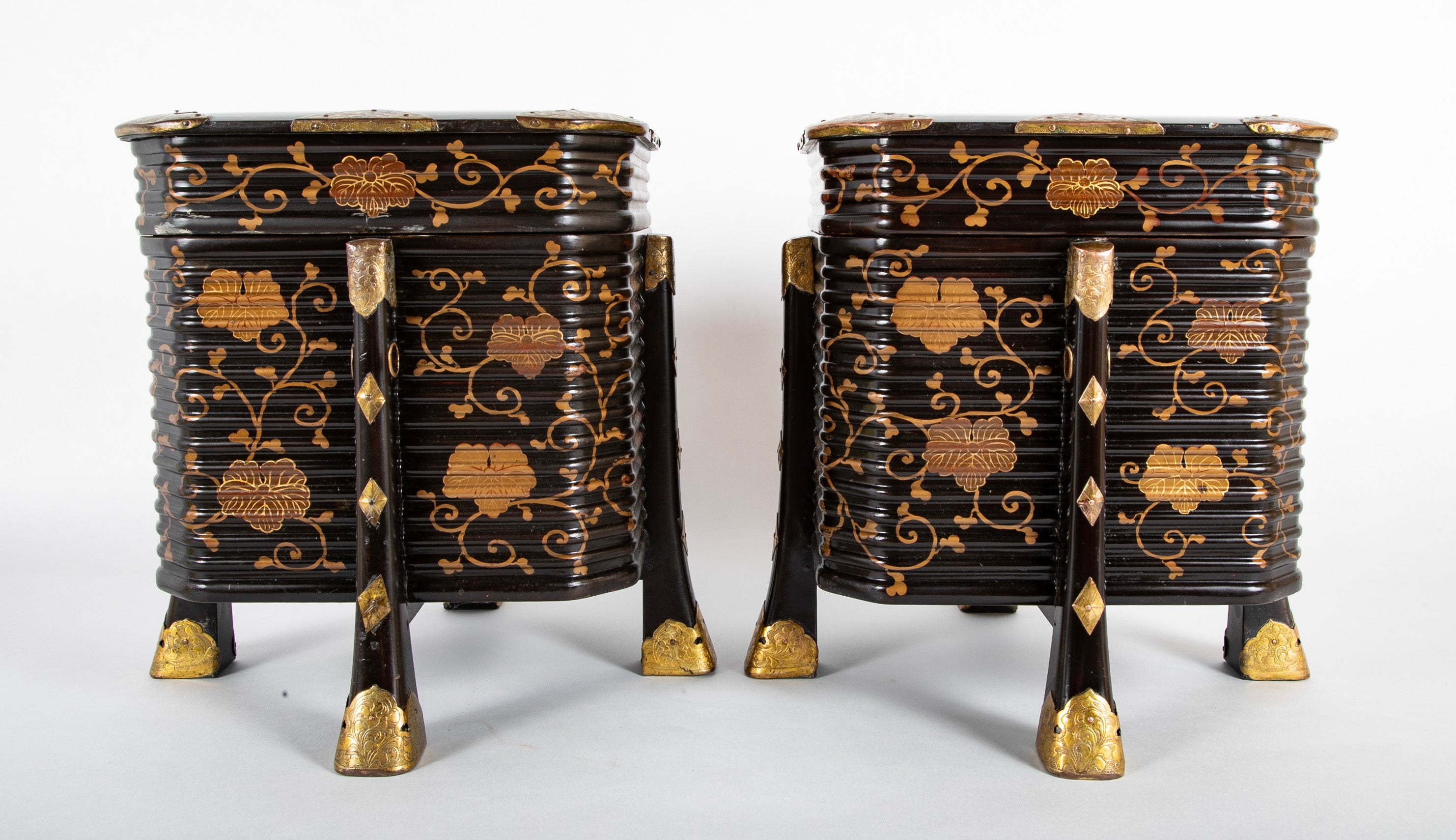 Pair of Japanese Black & Gold Lacquer Samurai Hakko Bako Boxes