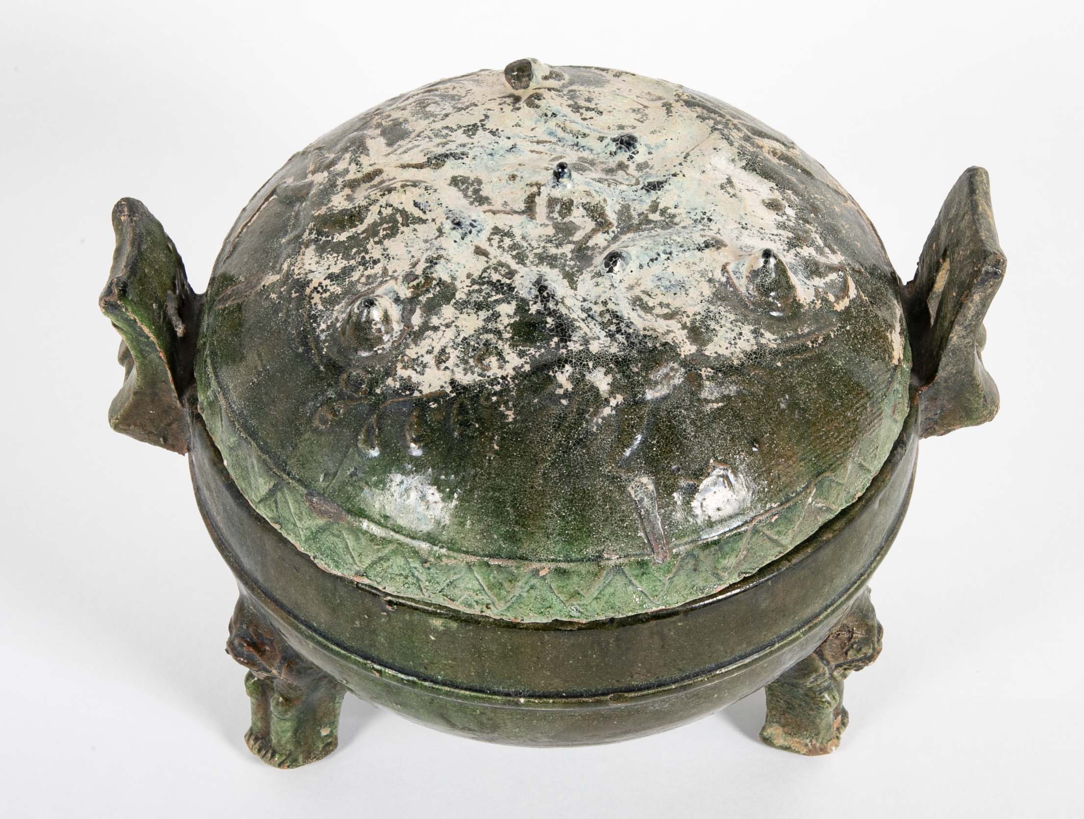 Chinese Rounded Footed Covered Jar
