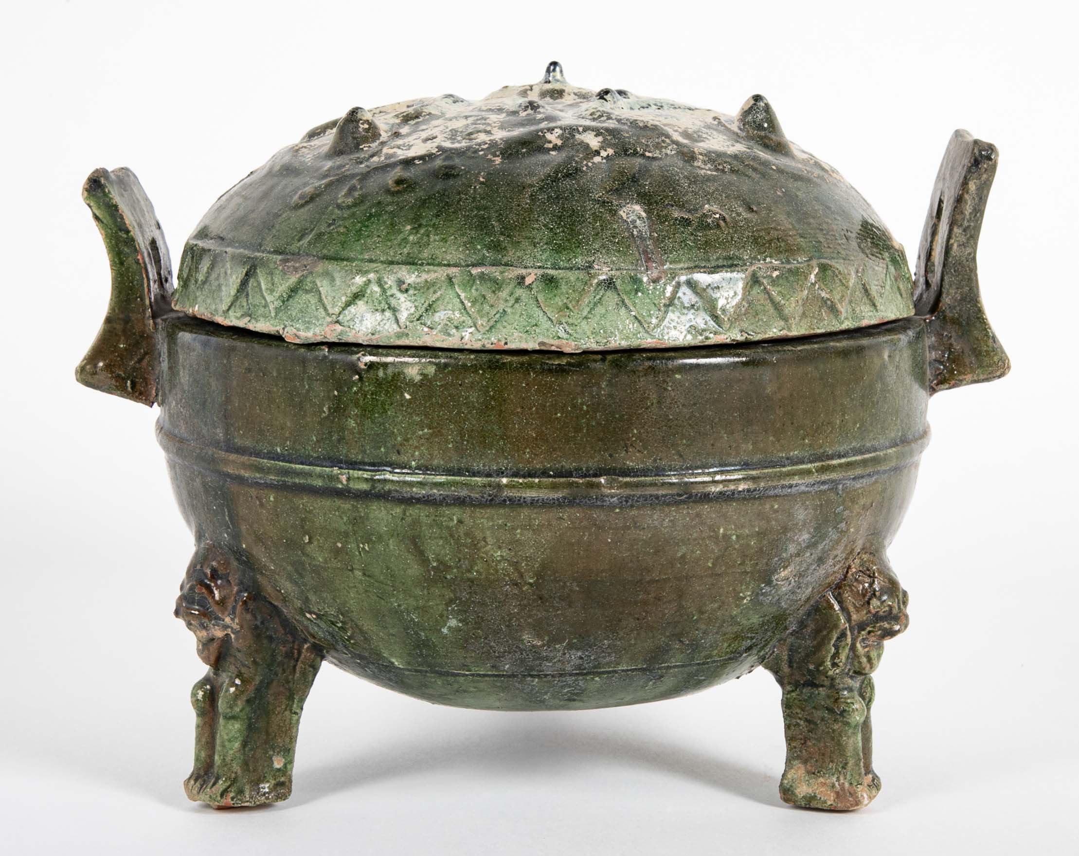 Chinese Rounded Footed Covered Jar