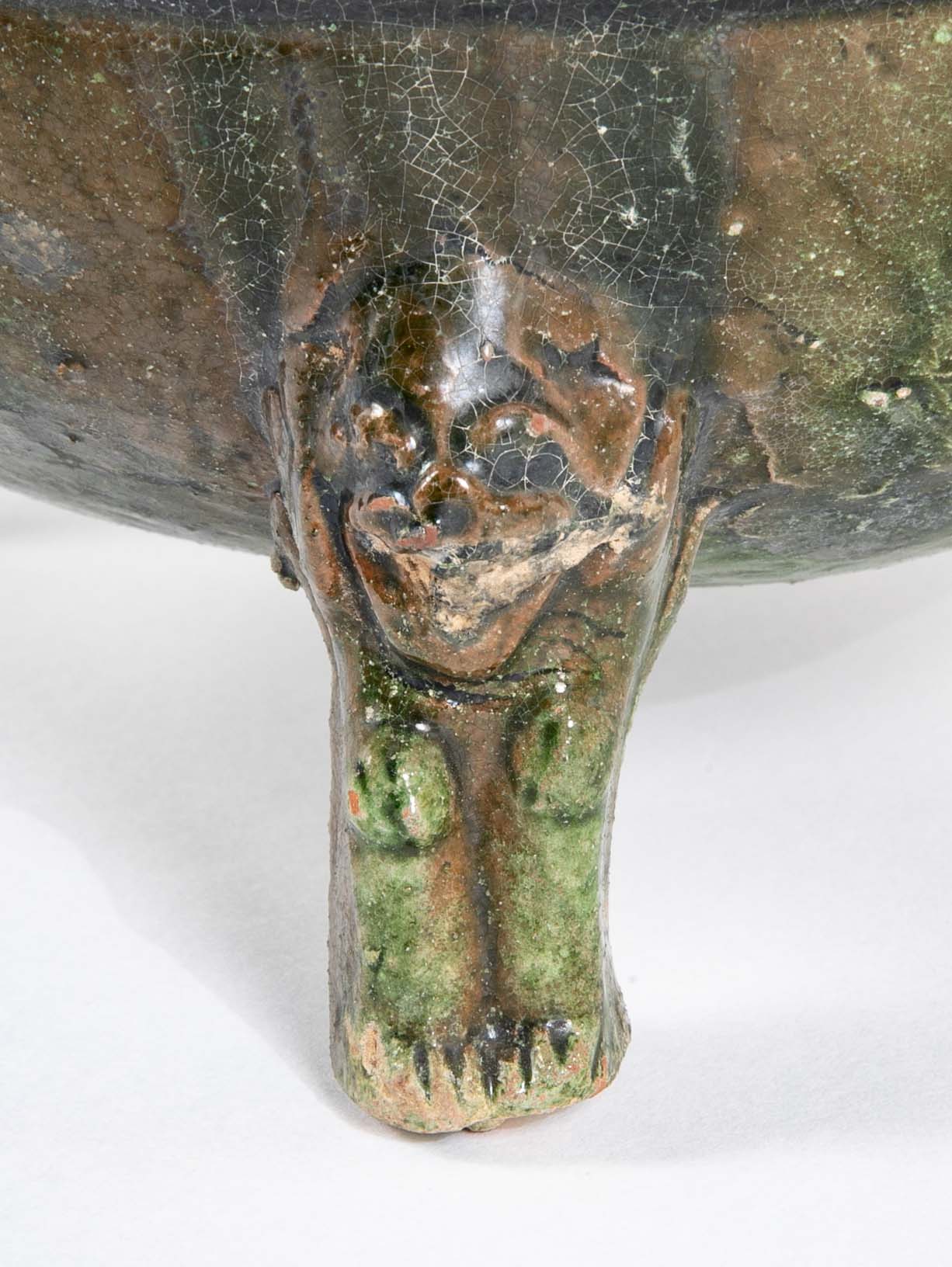 Chinese Rounded Footed Covered Jar