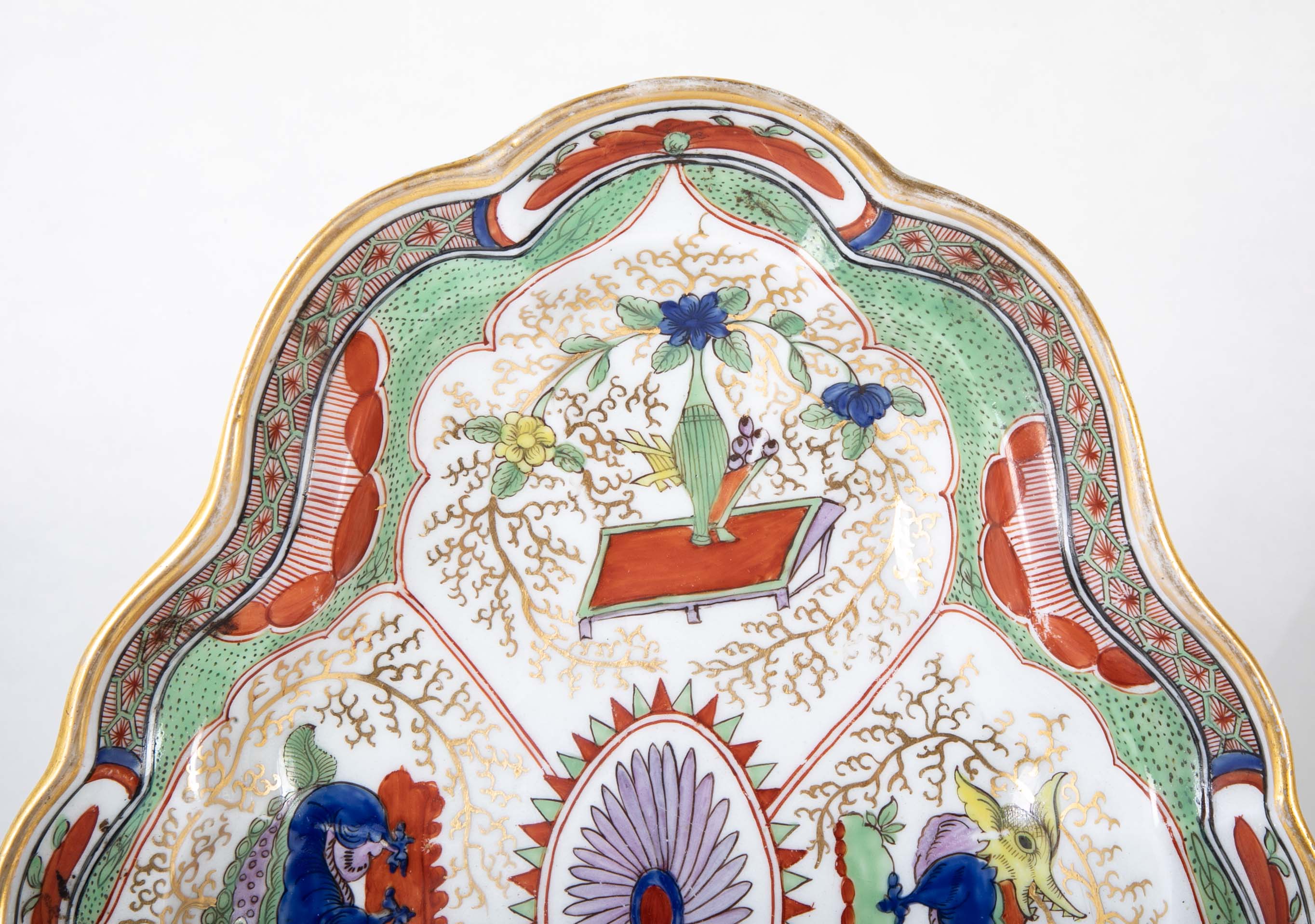 Chamberlain's Worcester "Dragon in Compartments" Porcelain Bowl