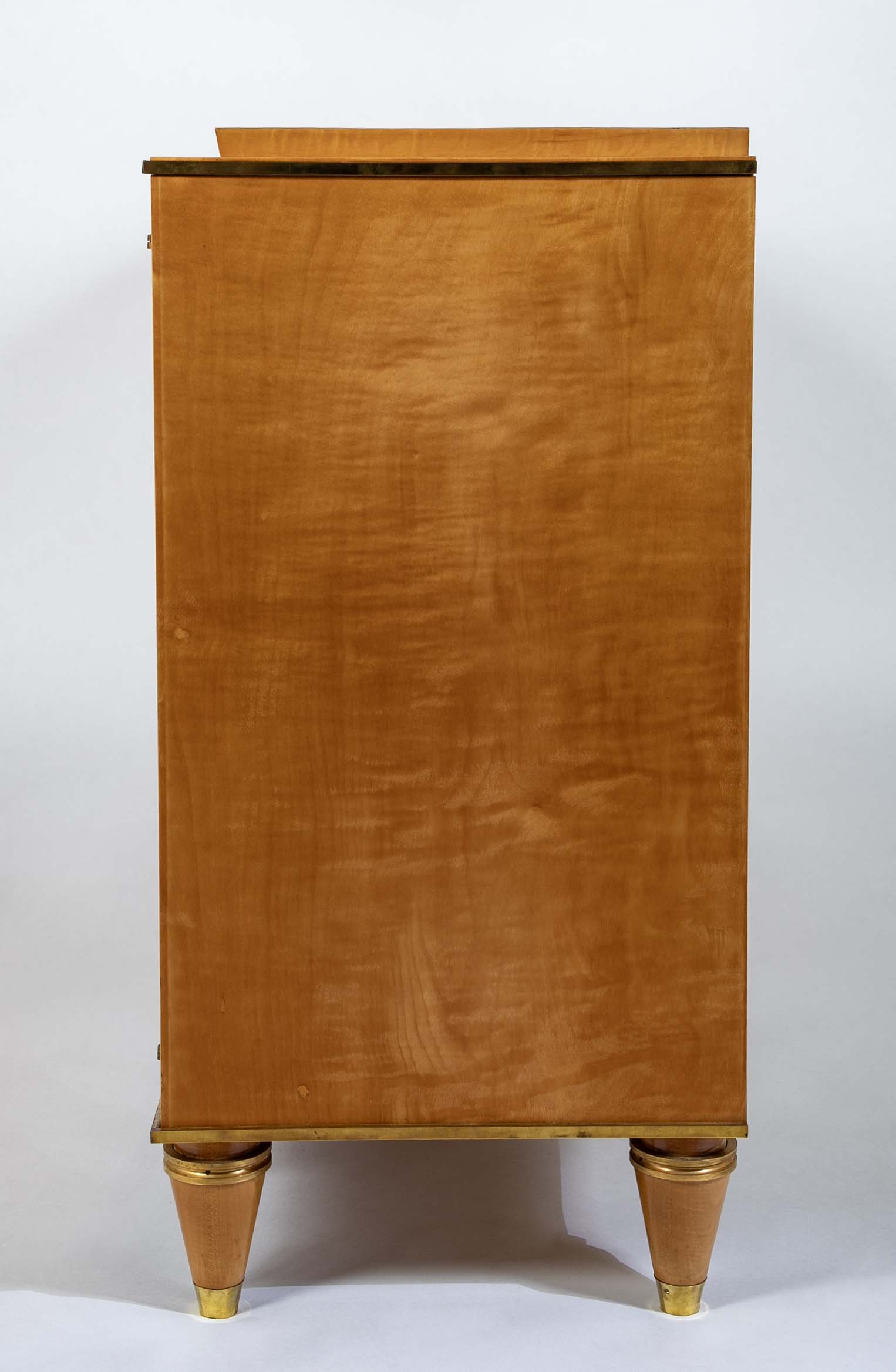 Sycamore Veneer Sideboard with Diamond Decor