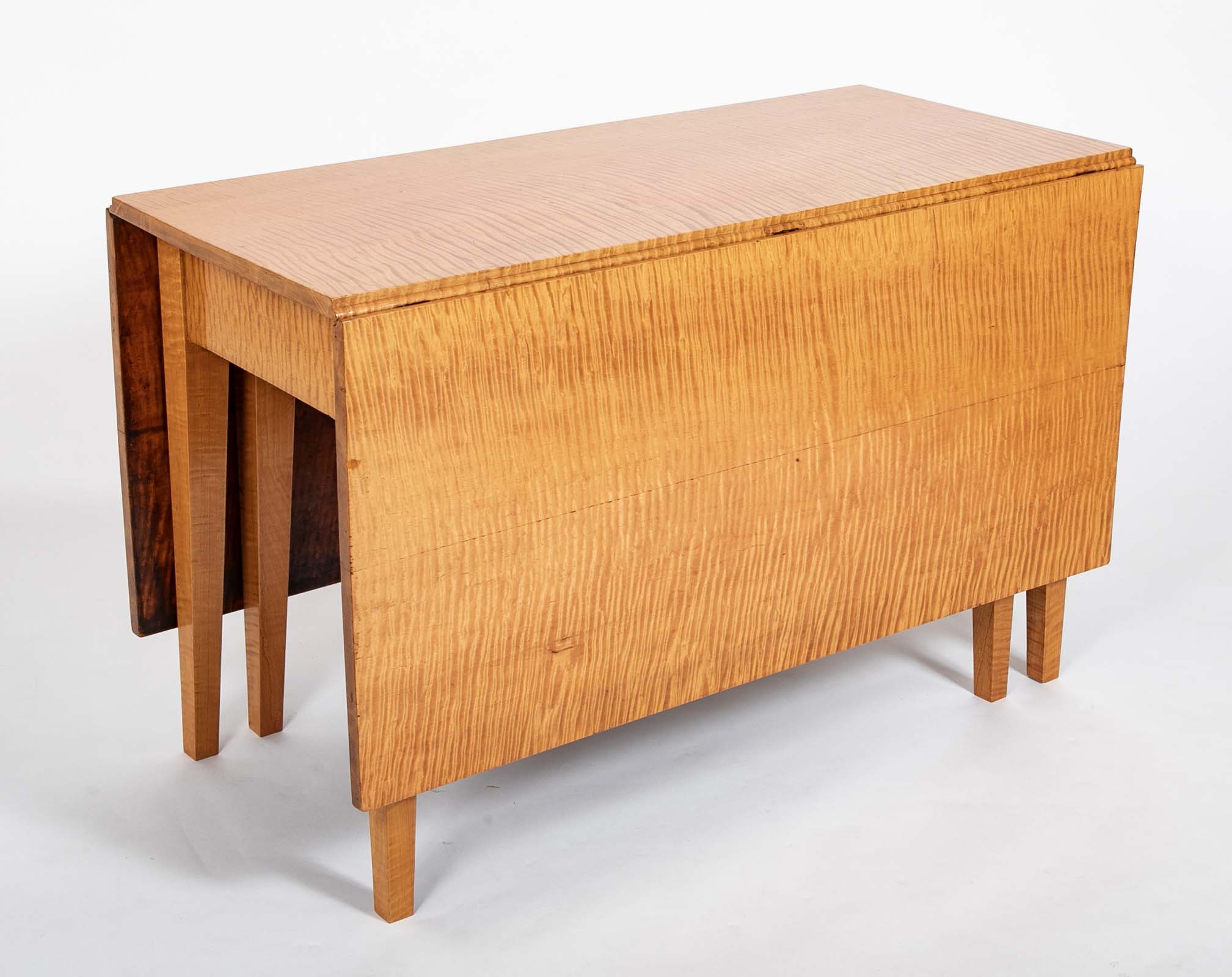 An American Federal Drop Leaf Tiger Maple Table