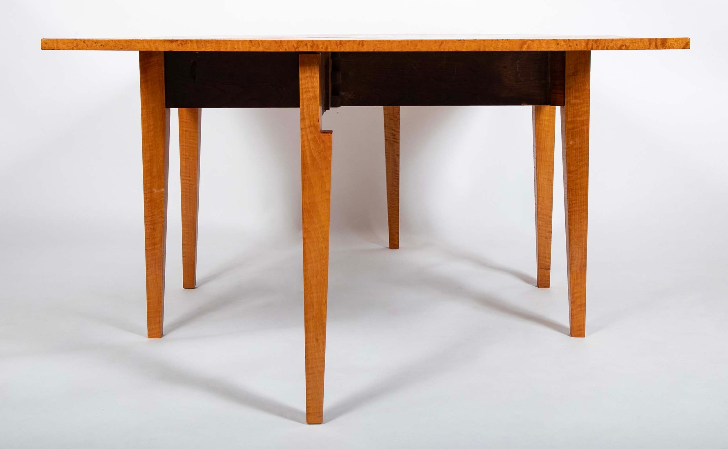 An American Federal Drop Leaf Tiger Maple Table