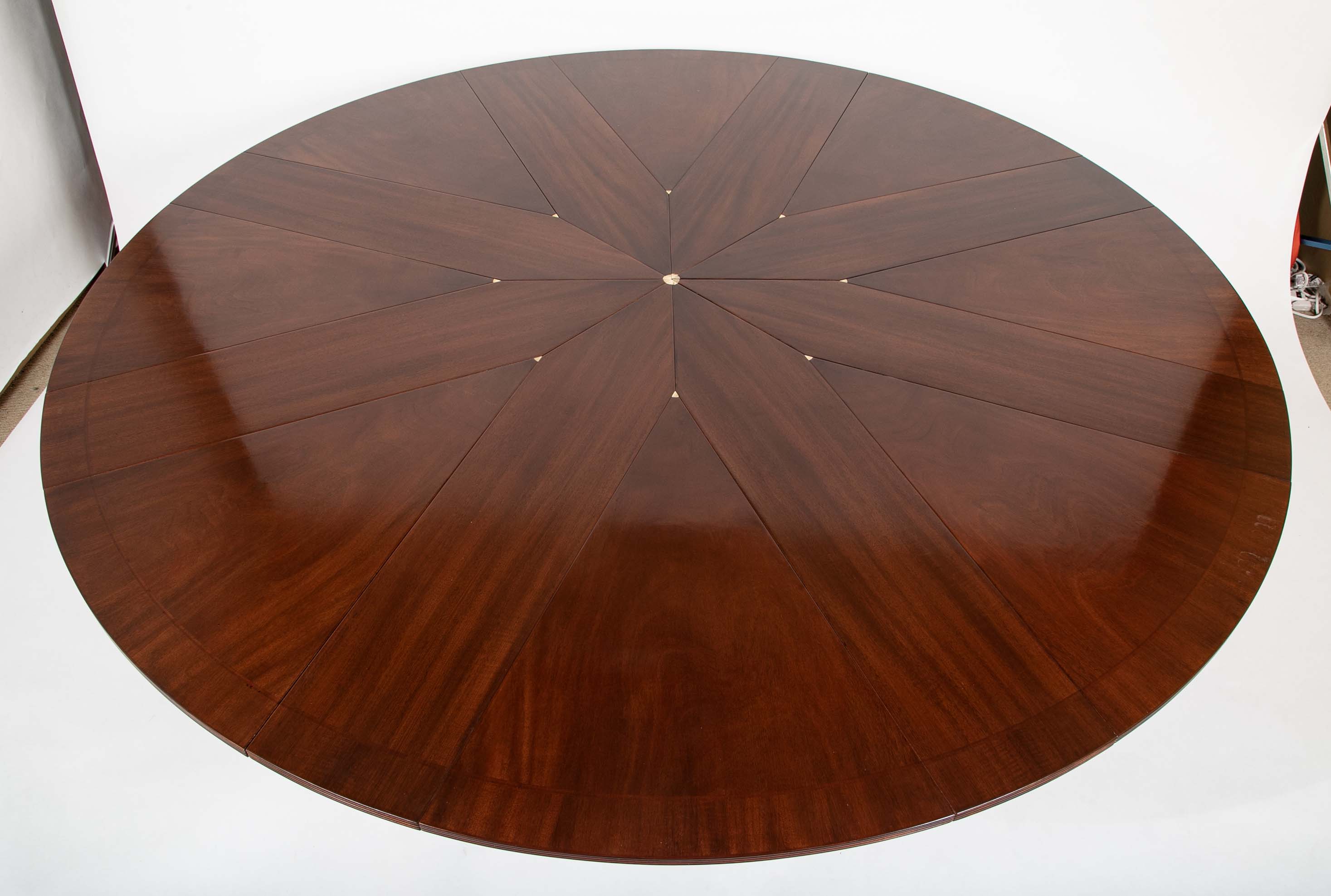 Mahogany Jupe Style Circular Extension Table