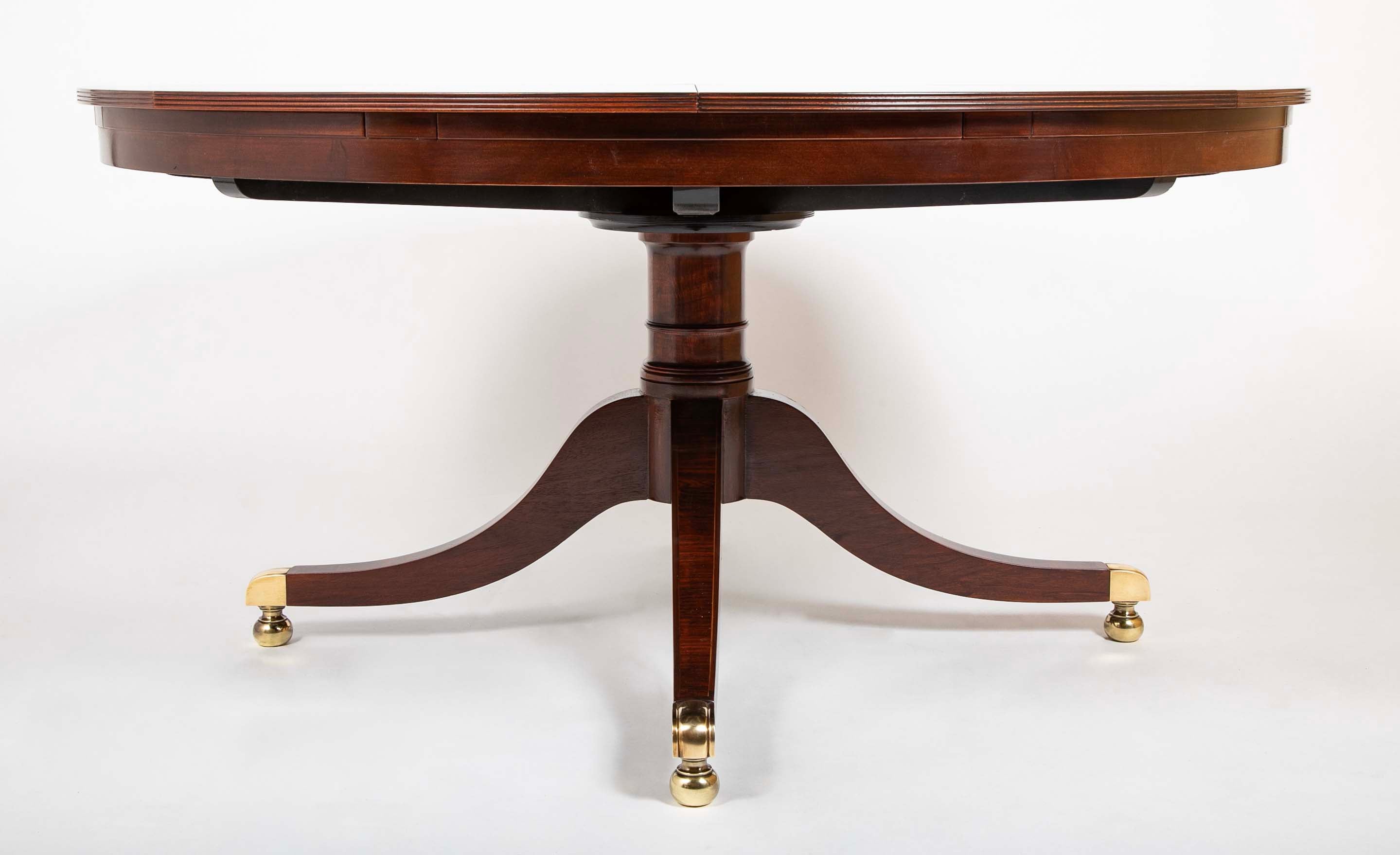Mahogany Jupe Style Circular Extension Table