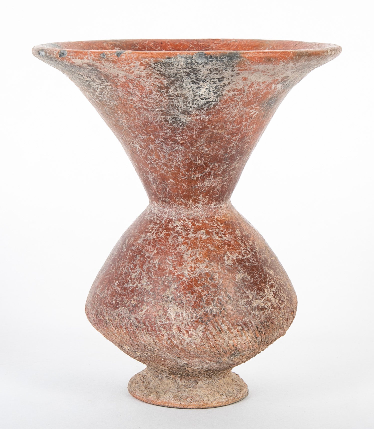 Chinese Ban Chiang Style Earthenware Vessel with Cross Hatch Incising