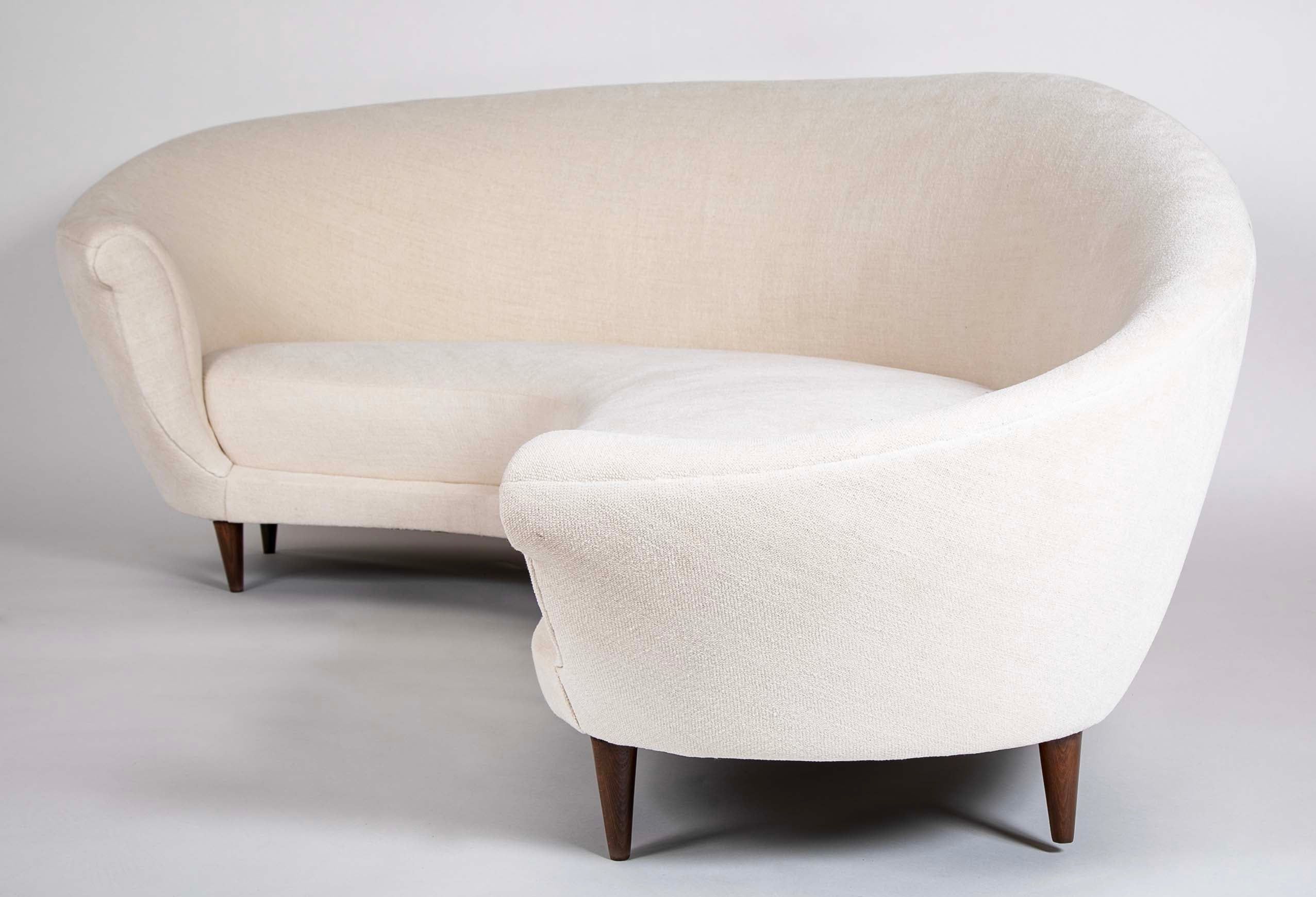 "Divine Curve" Sofa By Federico Munari (Italy · 1907–1998) Circa 1950's