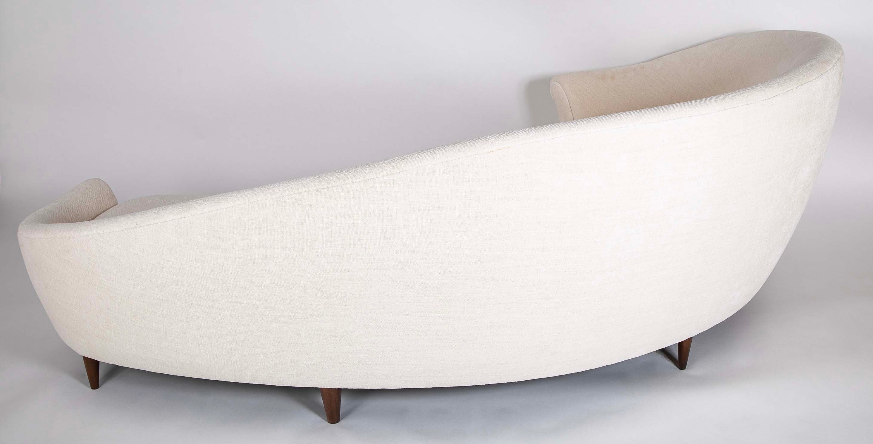 "Divine Curve" Sofa By Federico Munari (Italy · 1907–1998) Circa 1950's