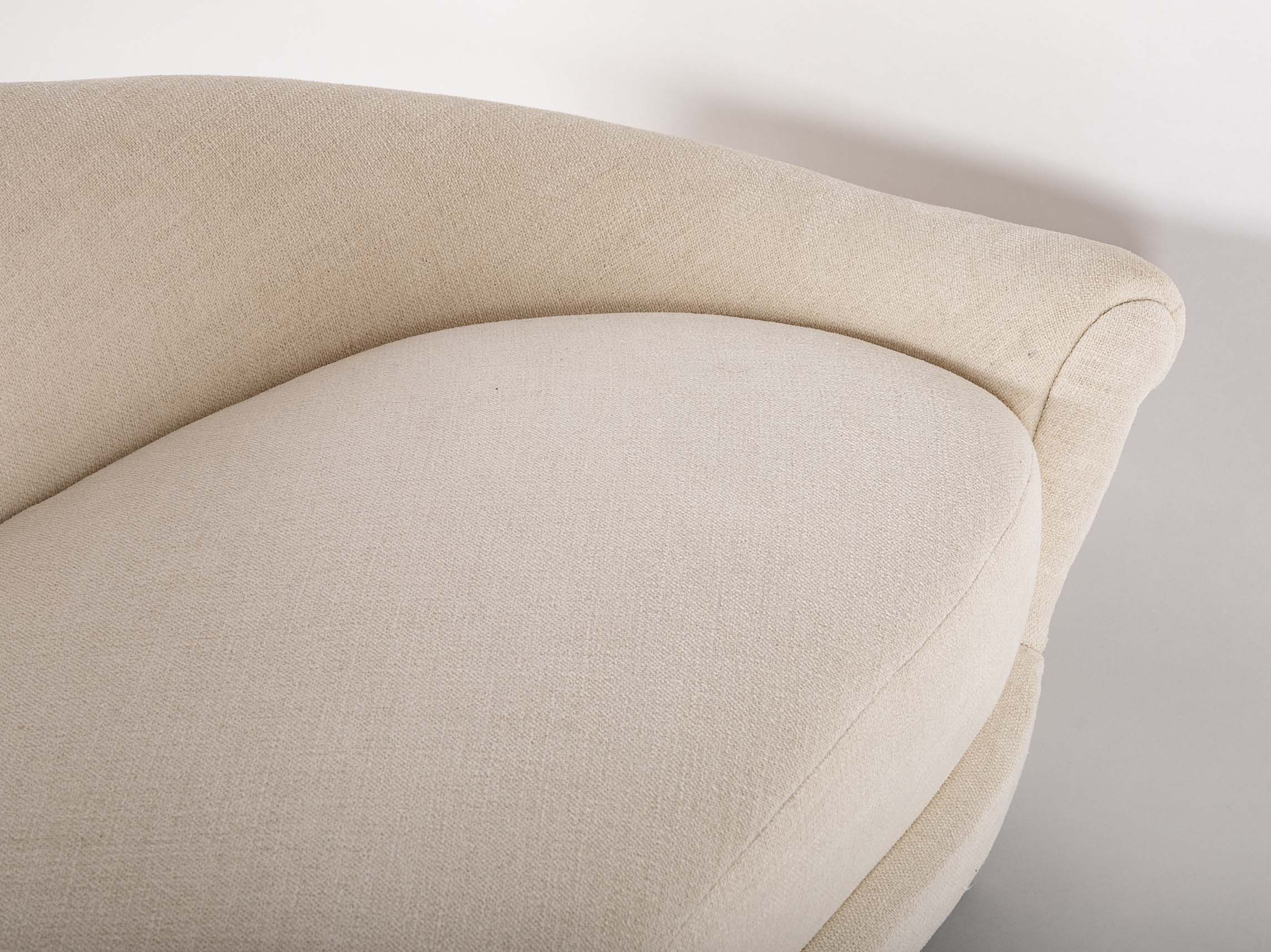 "Divine Curve" Sofa By Federico Munari (Italy · 1907–1998) Circa 1950's