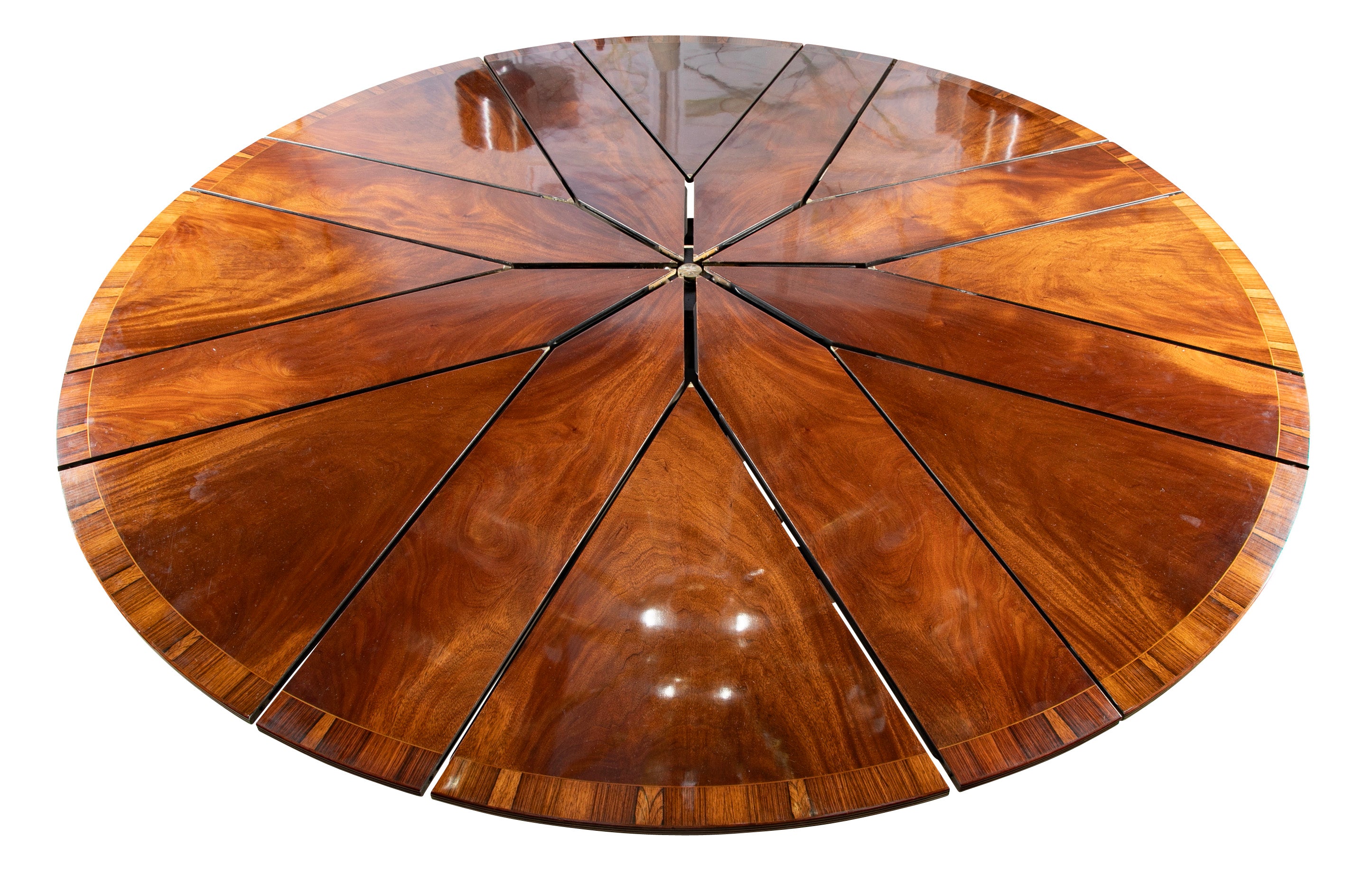A Regency Style Jupe Dining Table in Mahogany
