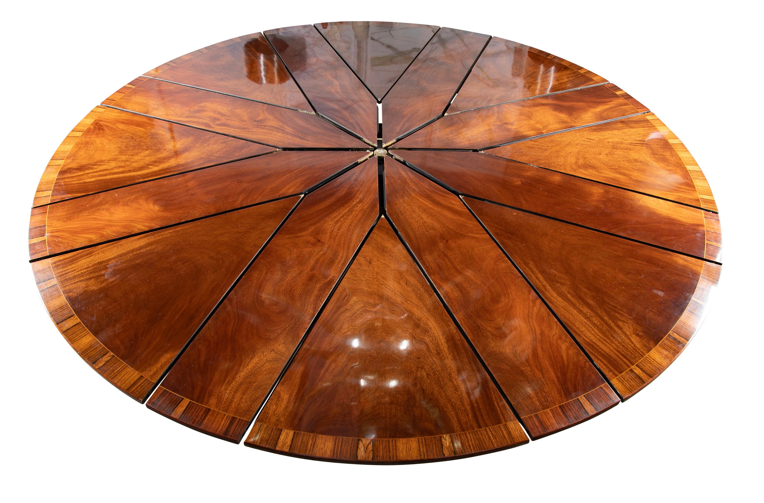 A Regency Style Jupe Dining Table in Mahogany