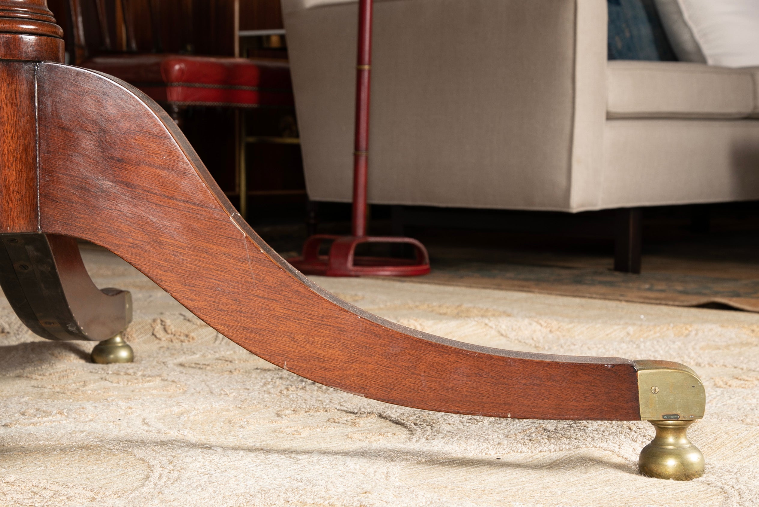 A Regency Style Jupe Dining Table in Mahogany