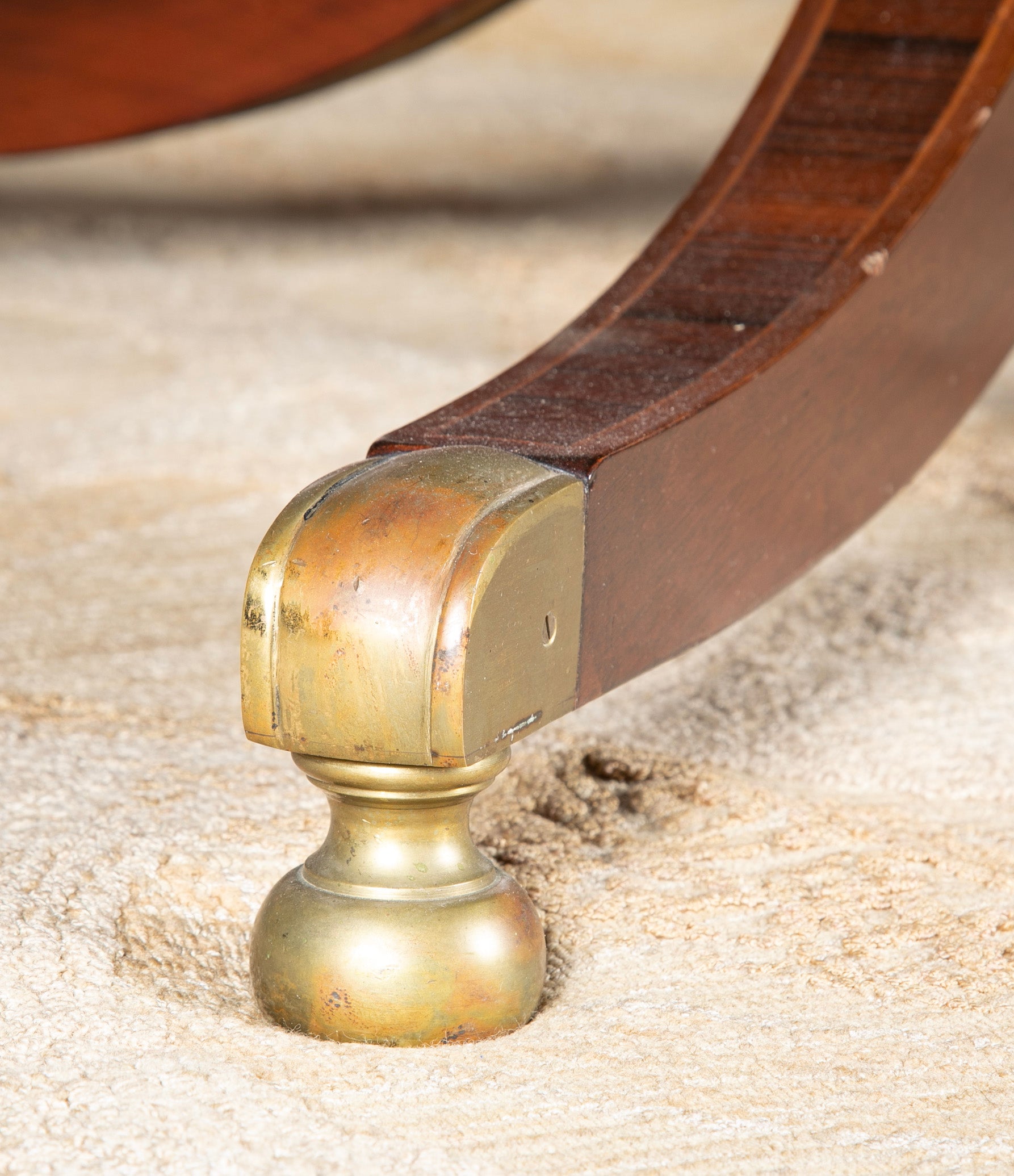 A Regency Style Jupe Dining Table in Mahogany