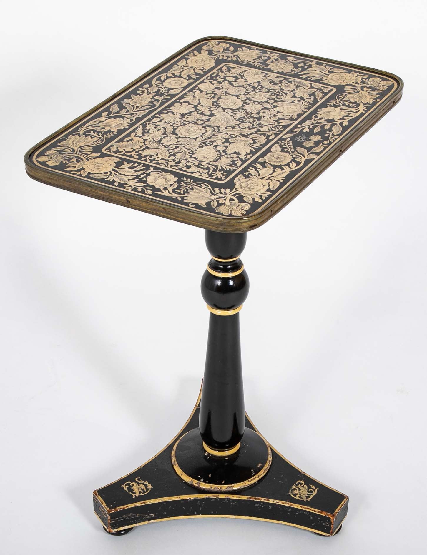 Early 19th Century English Black Lacquered Penwork Decorated Table
