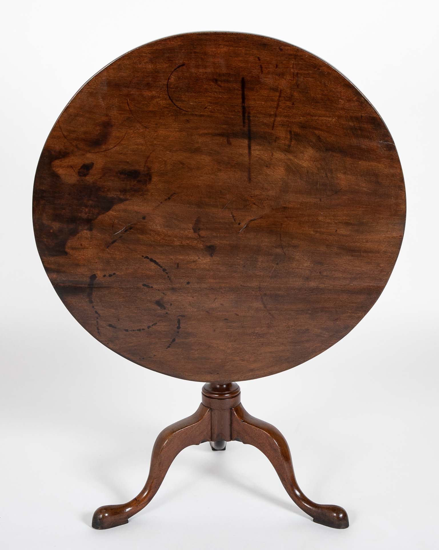 Mahogany Round Tilt Top Queen Anne Tea Table on 3 Cabriole Legs