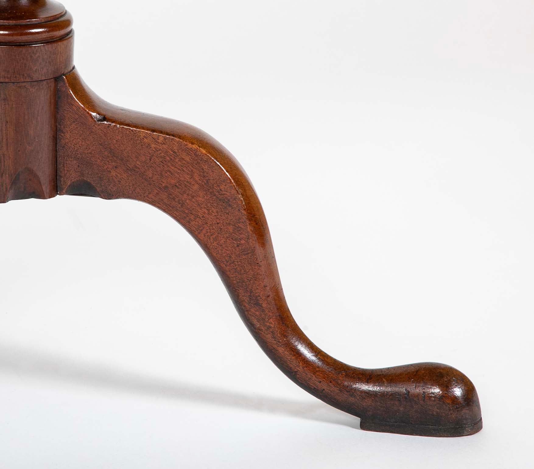 Mahogany Round Tilt Top Queen Anne Tea Table on 3 Cabriole Legs