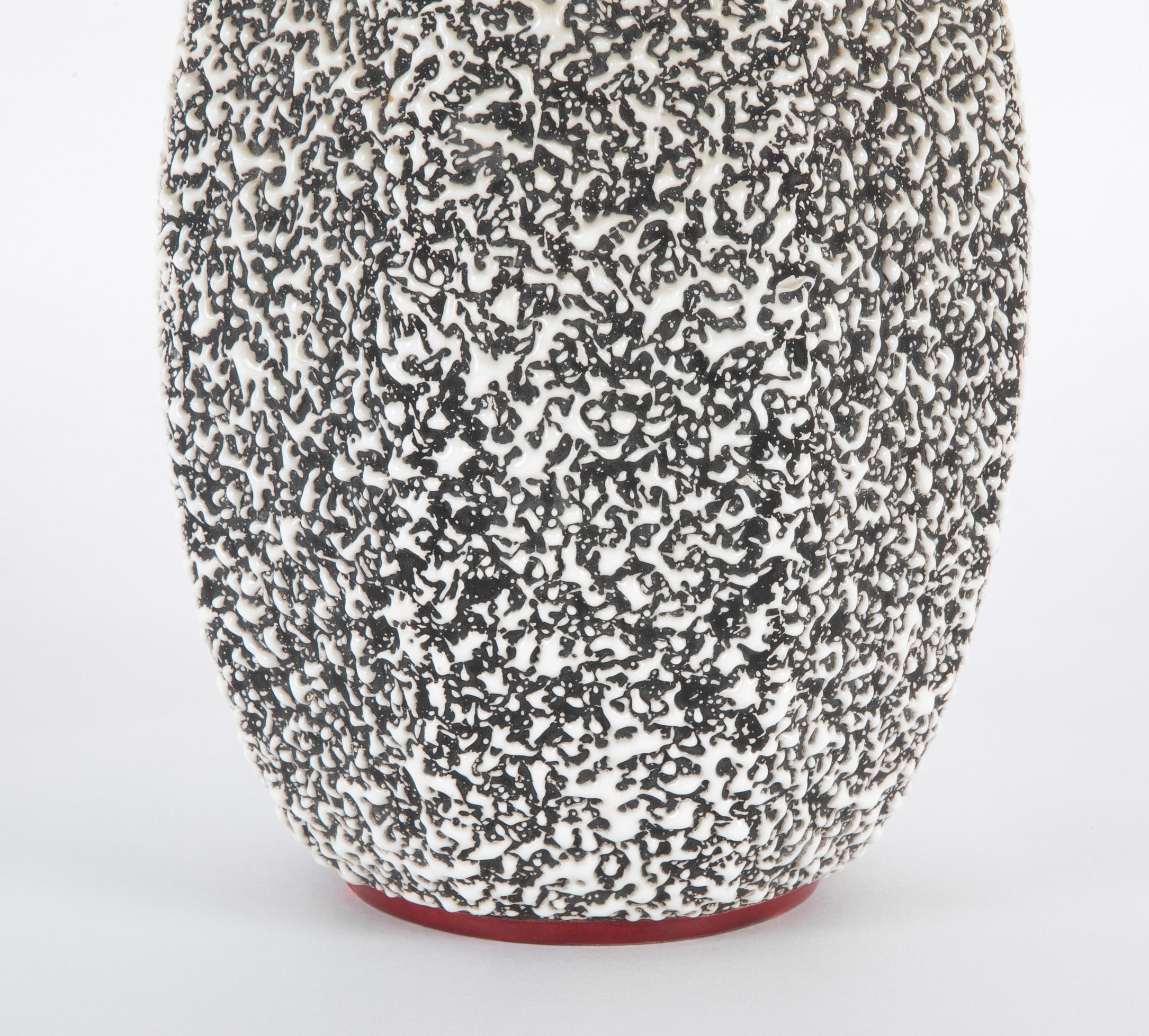 Paul Millet Vermiculated White on Black Ceramic Vase with Red Neck