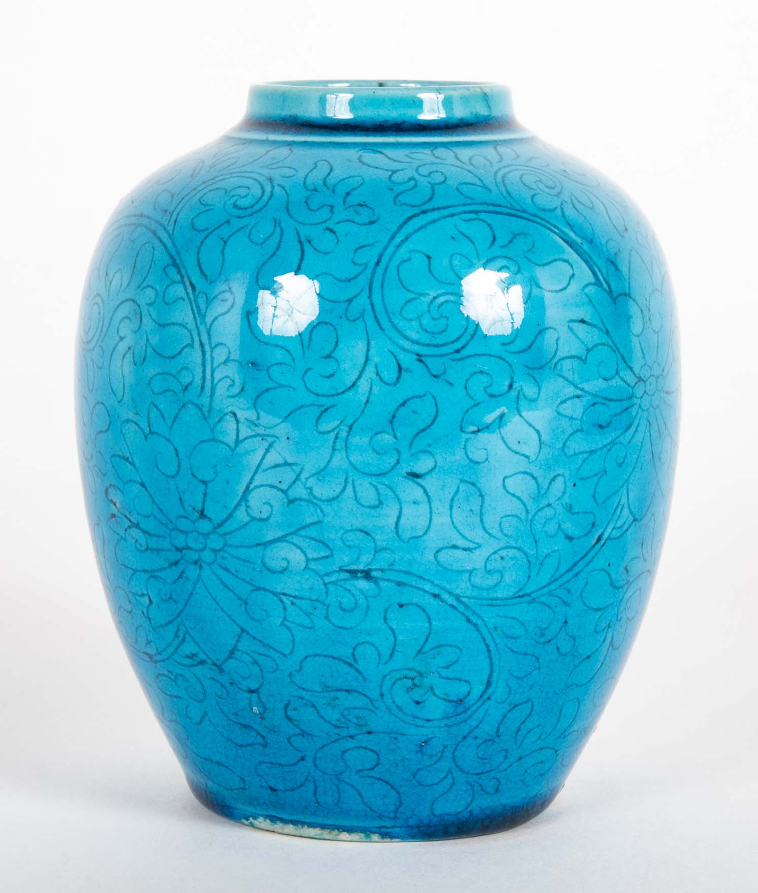 Chinese Qing Dynasty Turquoise Ceramic Jar