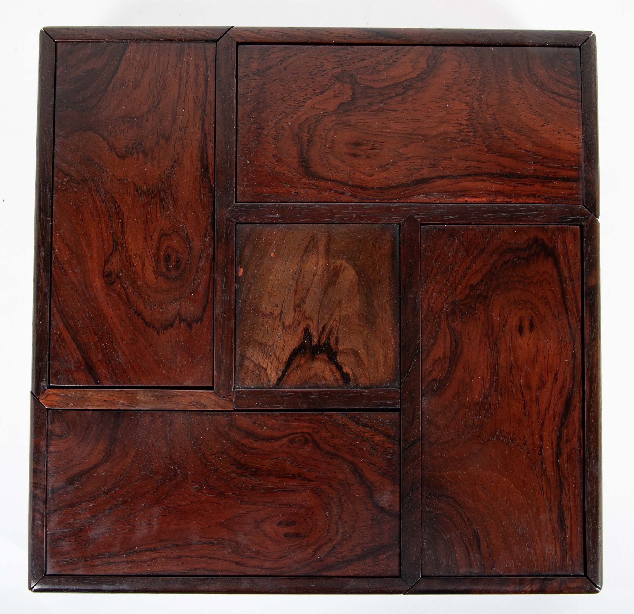 Covered Box for “Treasure” with Zitan Wood.