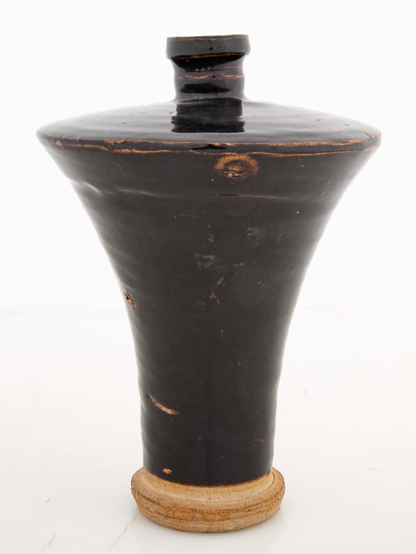 Chinese Song Dynasty Brown Glazed Ceramic Vessel