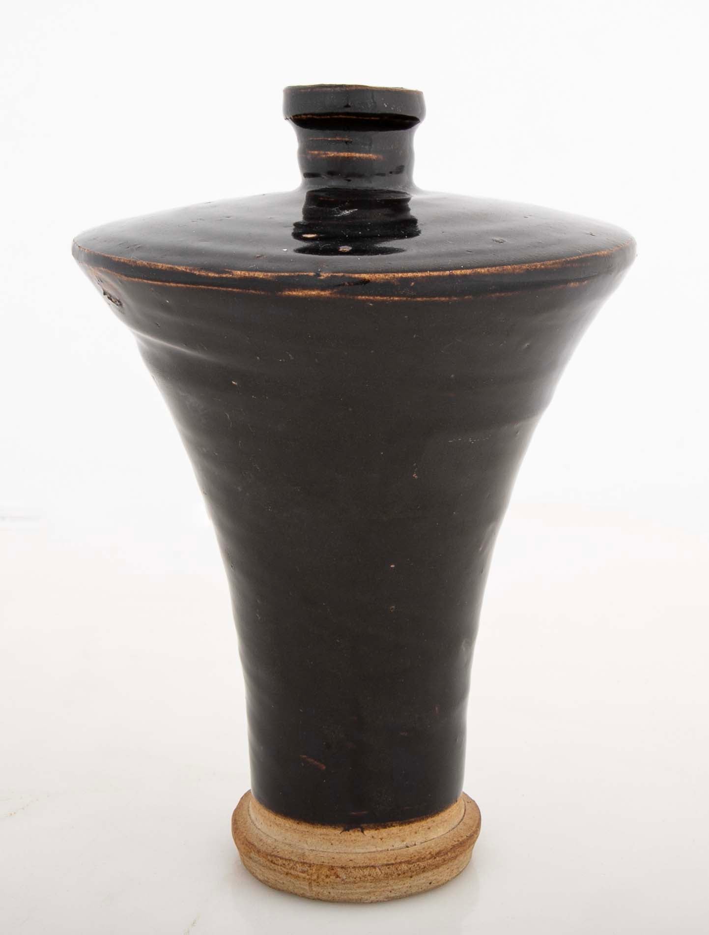 Chinese Song Dynasty Brown Glazed Ceramic Vessel