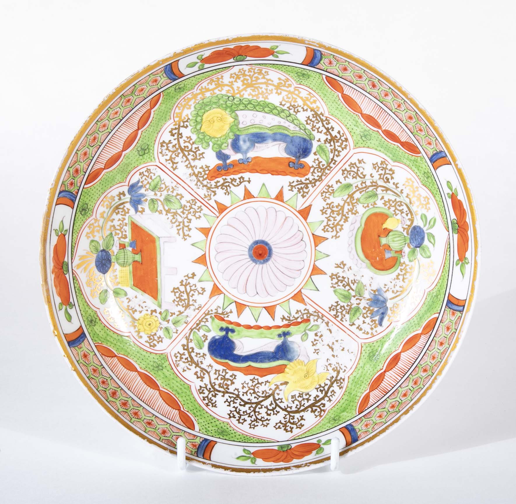 A Shallow Worcester Porcelain "Dragons in Compartments" Bowl