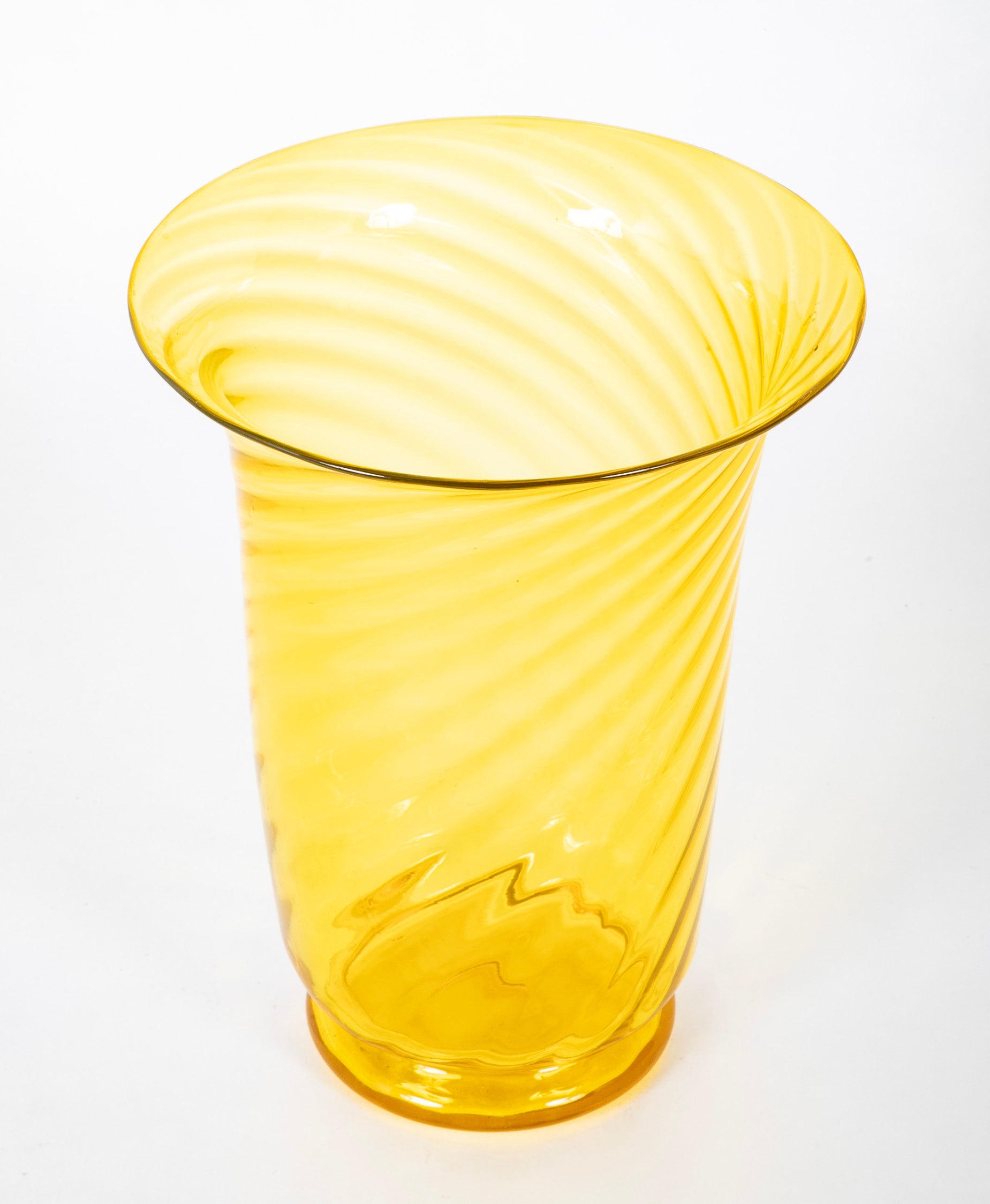 Early 20th Century Yellow Swirl Glass Vase by Steuben
