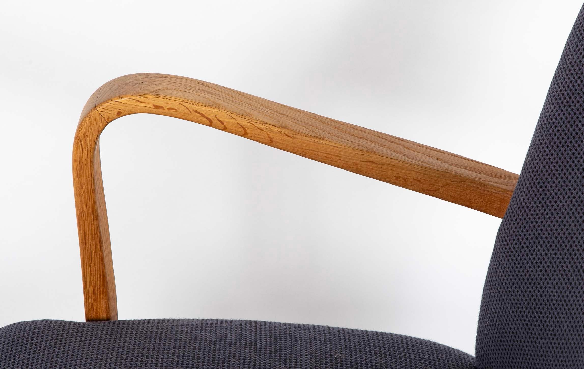 Pair of Danish Modern Oak Armchairs by Fritz Hansen