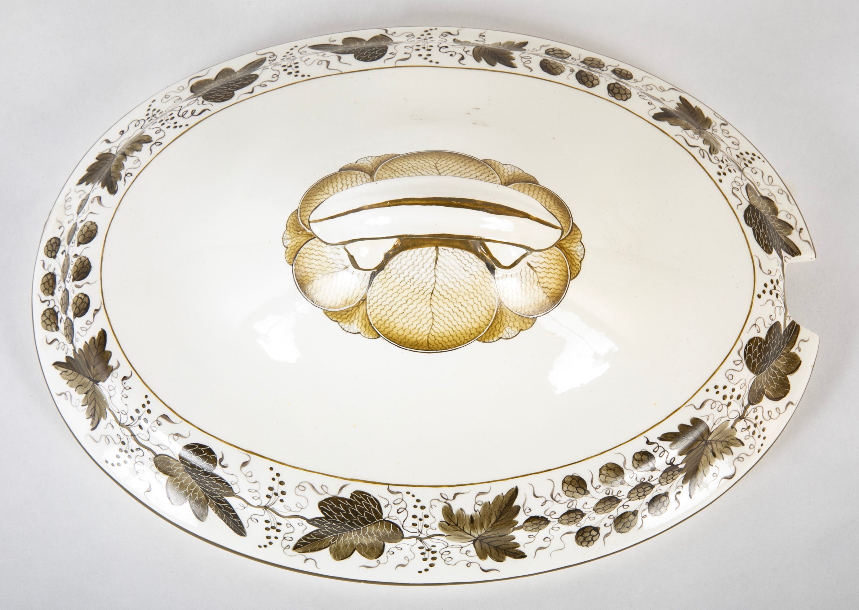 Spode Grisaille Decorated Creamware Covered Tureen with Underplate