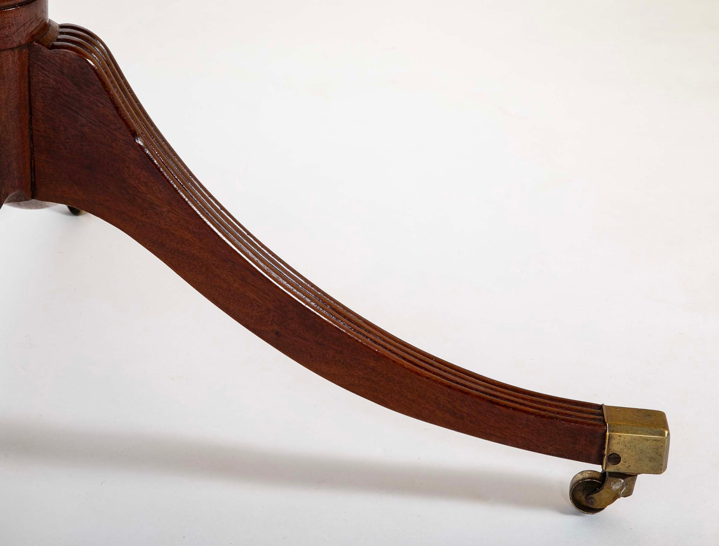 Early 19th Century American Classical Wine Table