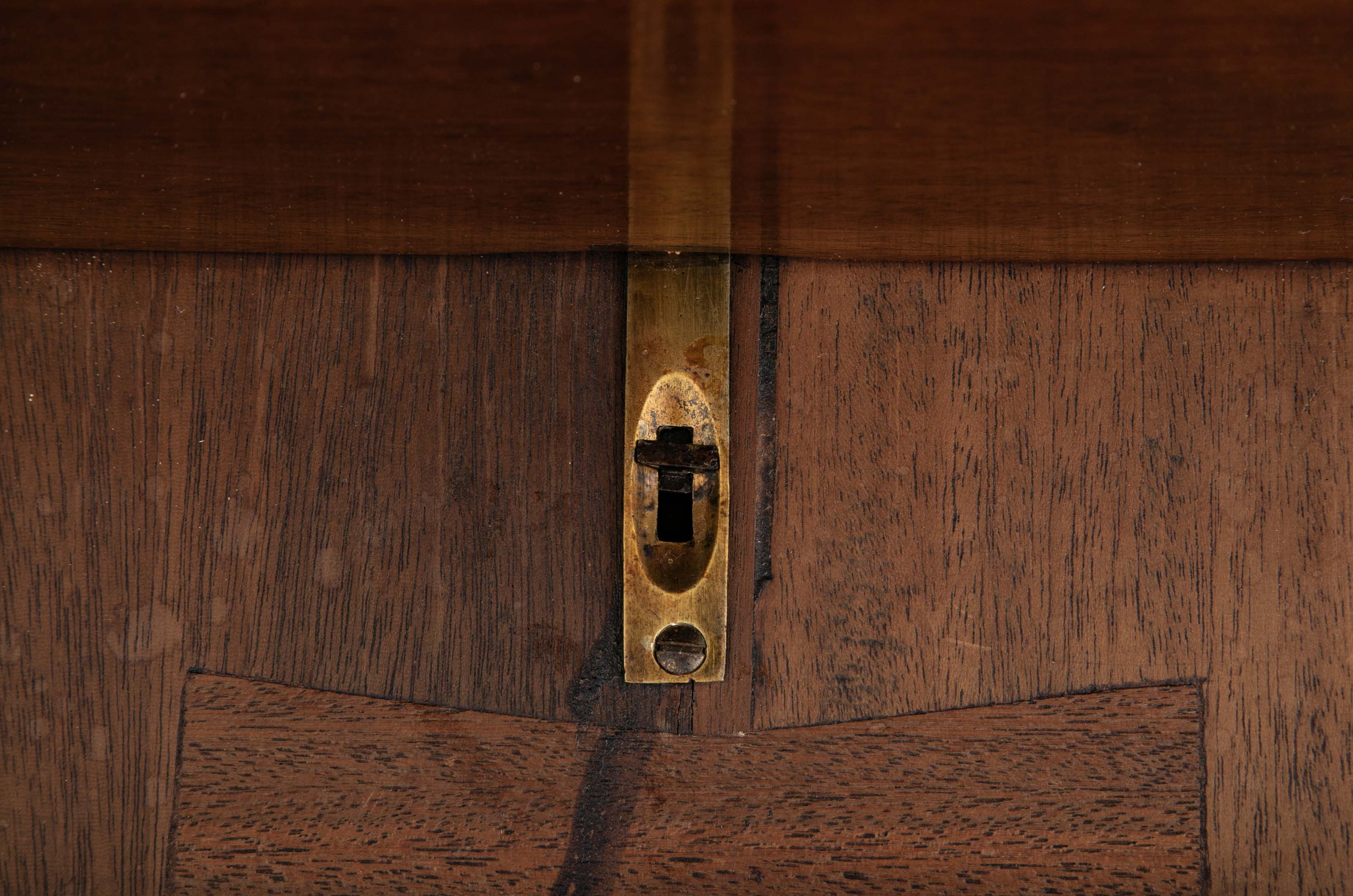 Early 19th Century American Classical Wine Table