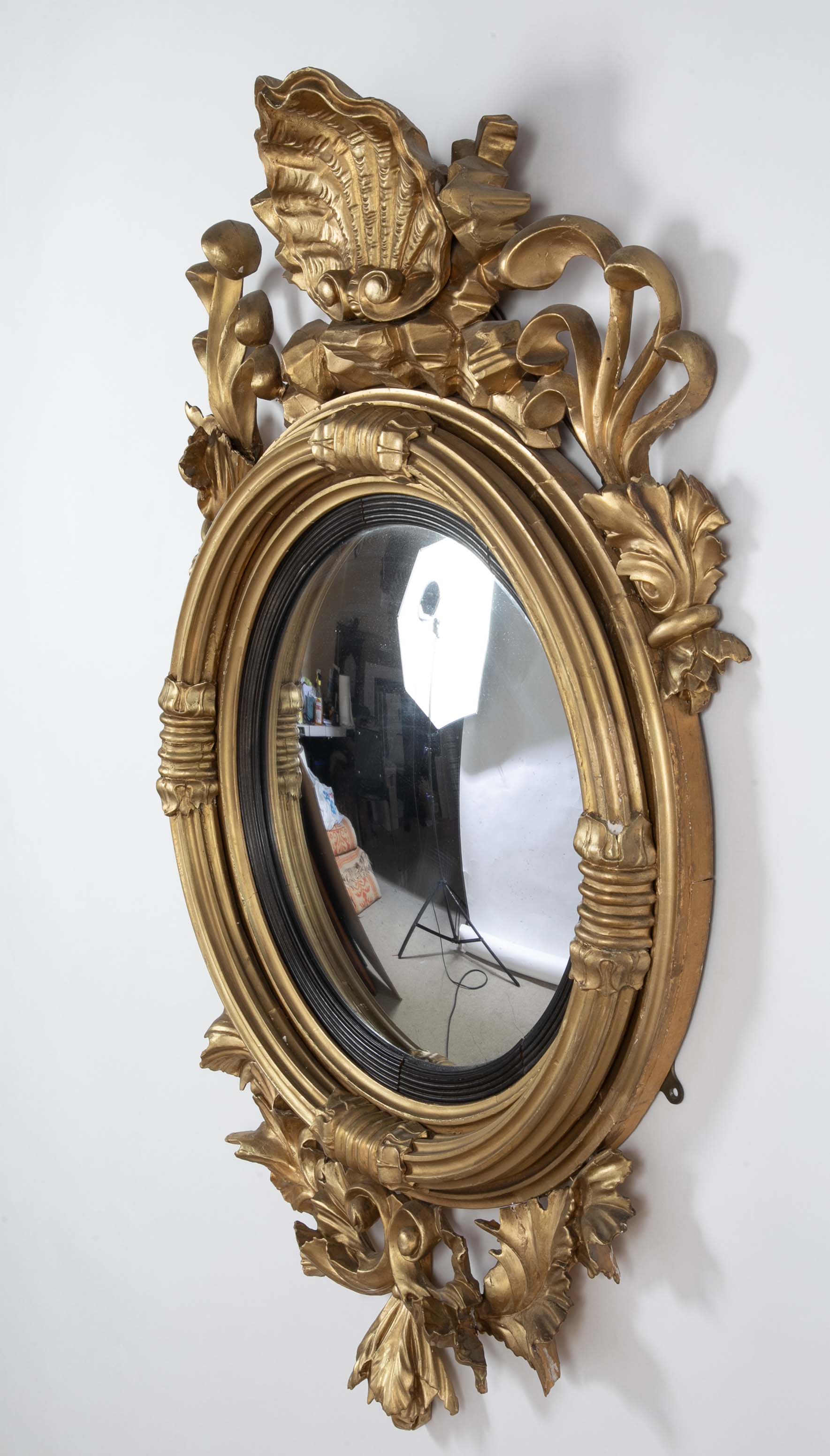Classical 19th Century Giltwood Convex Mirror with Shell Surmount
