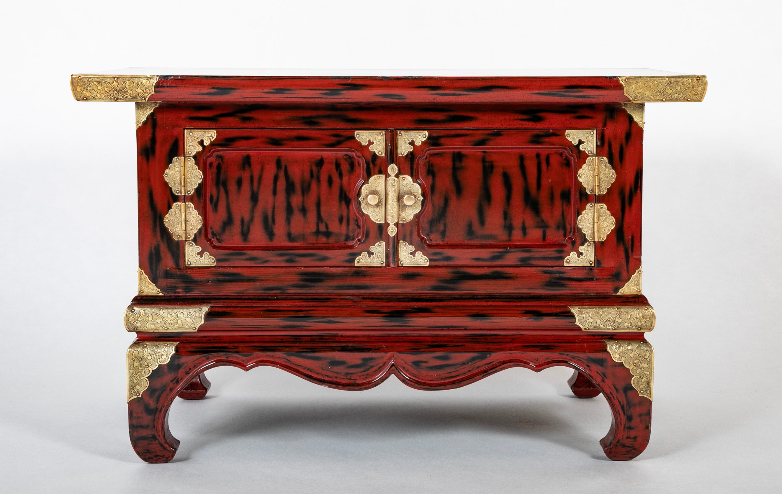 Pair Japanese Red and Black Lacquer Side Tables With Etched Brass Mounts