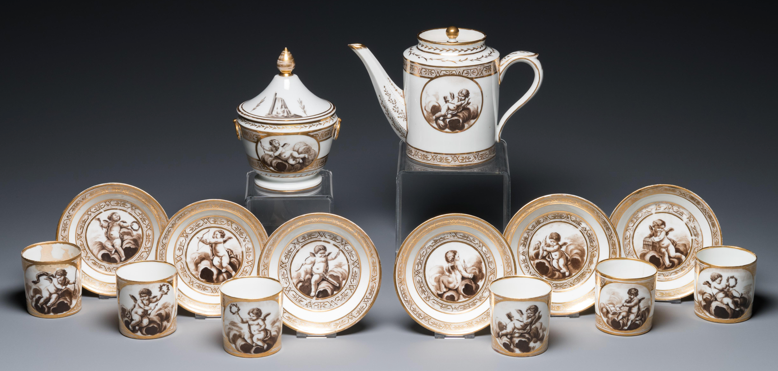 Vieux Paris "Old Paris" Porcelain En Grisaille Teapot In The Manner of Nast
