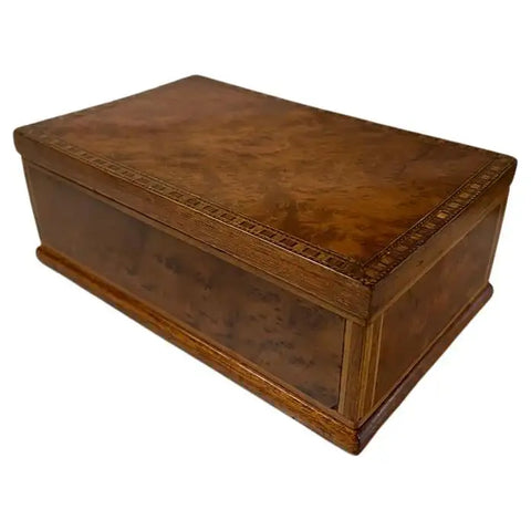 English Burl Wood Veneered Box with Inlaid Borders