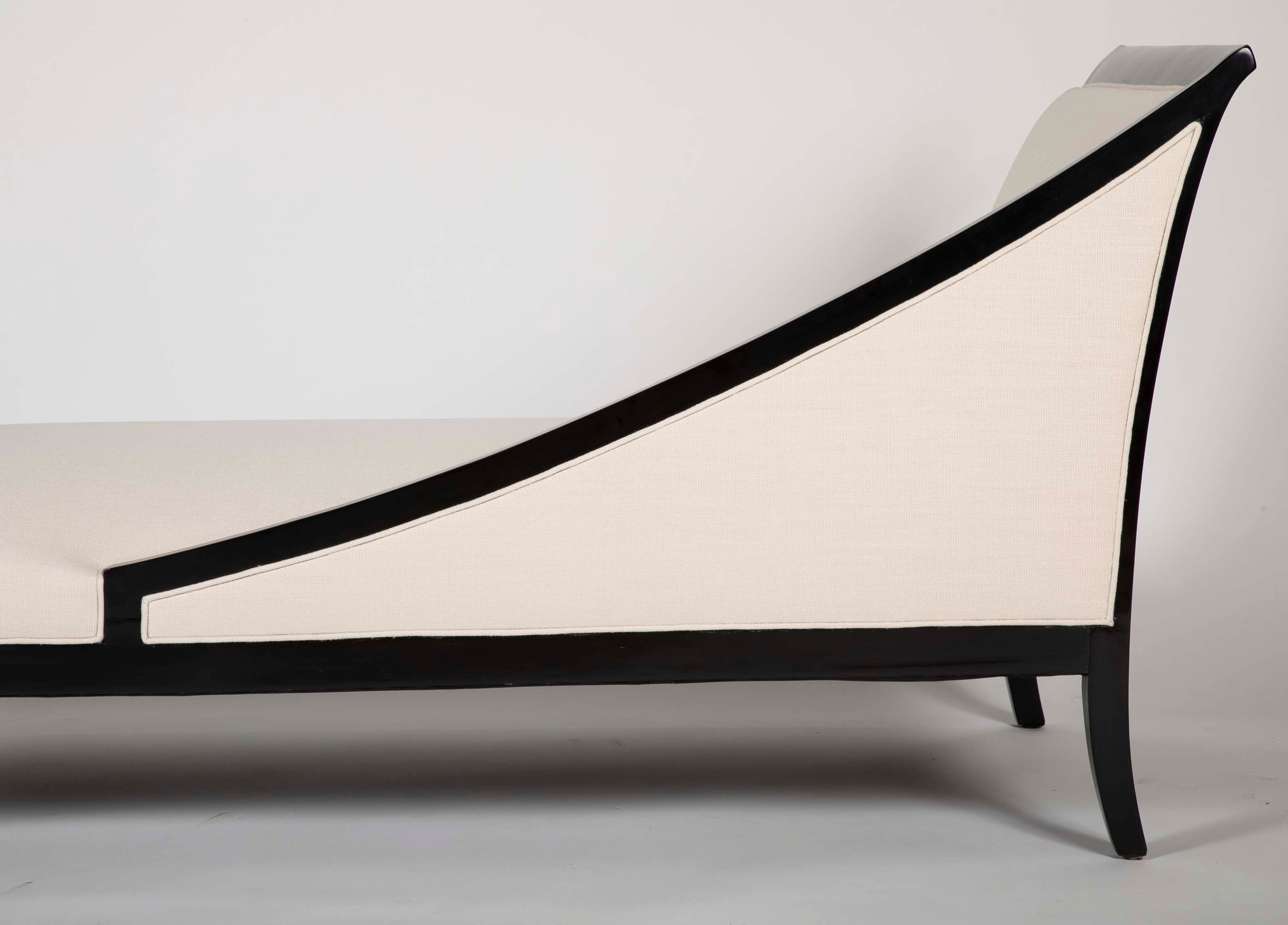 Art Deco French Ebonized Daybed with Graceful Lines