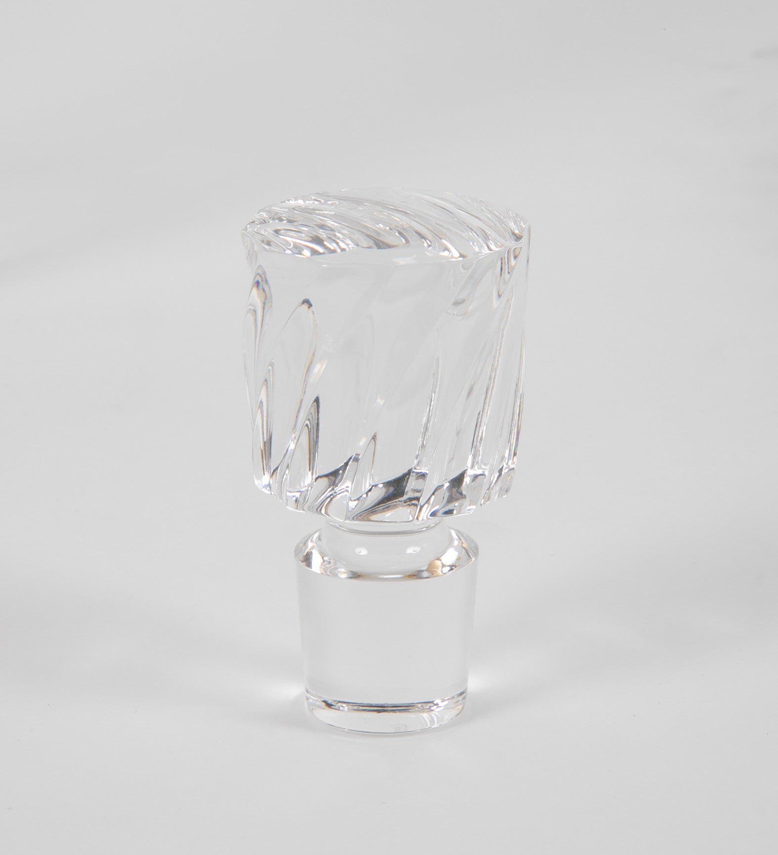 Steuben Crystal Decanter with Swirl Design to Base & Stopper