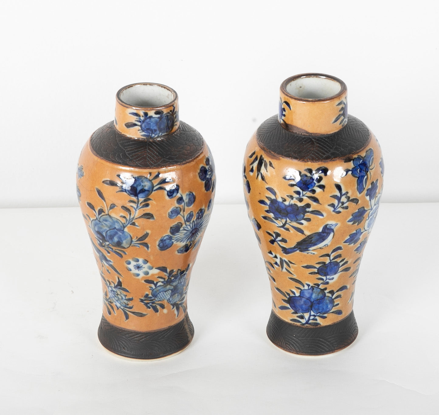 Matched Pair of Chinese Mid-Qing Dynasty Vases