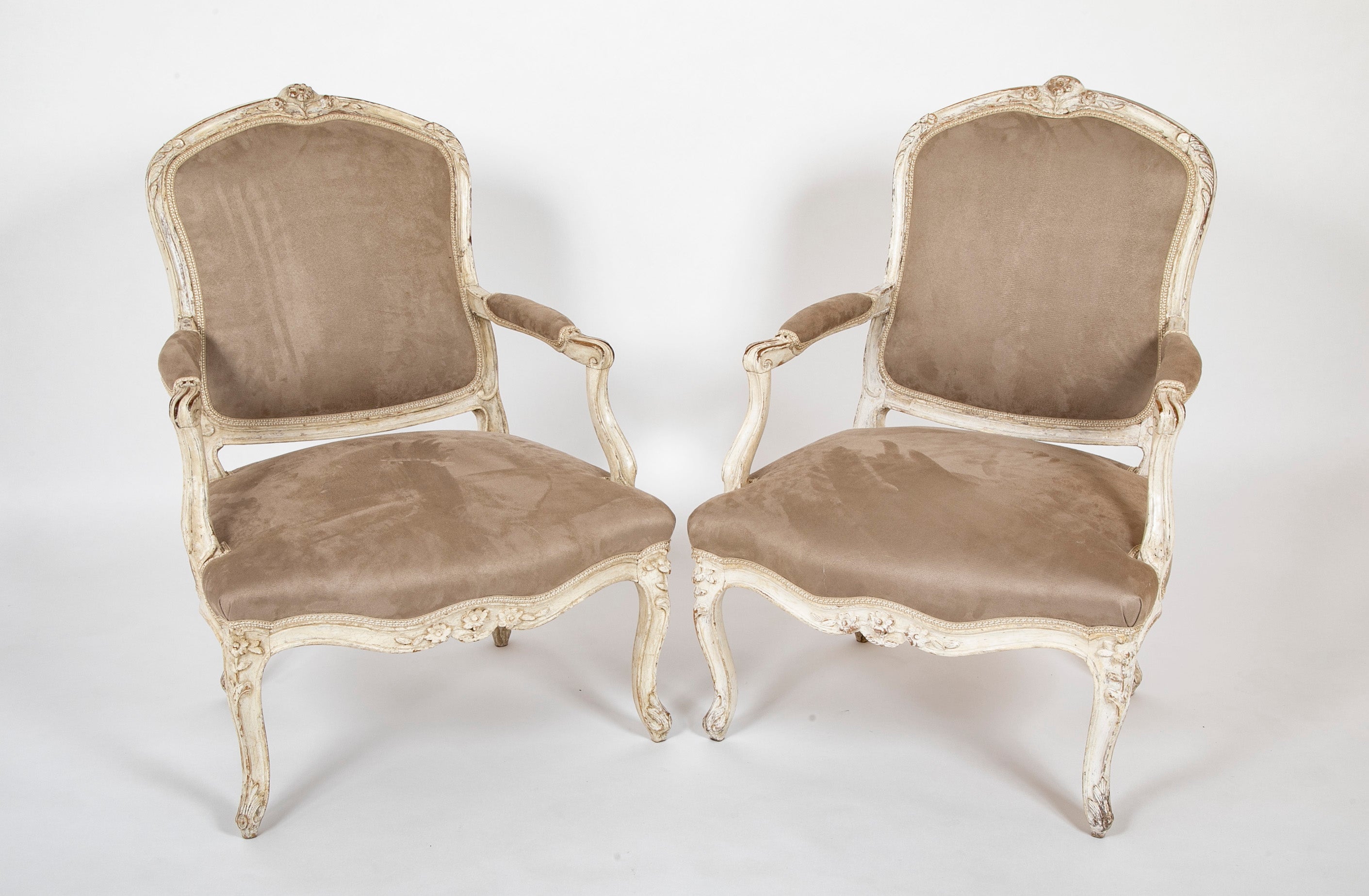 Mid 18th Century Pair of Louis XV Fauteuils