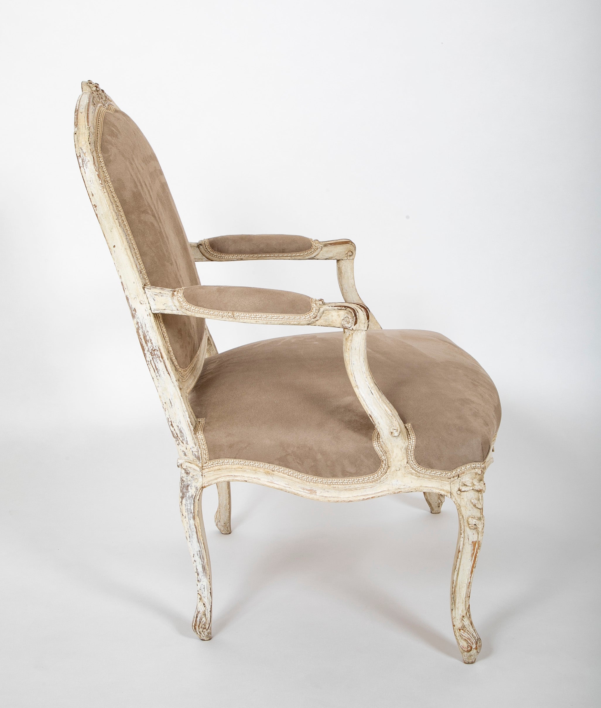 Mid 18th Century Pair of Louis XV Fauteuils
