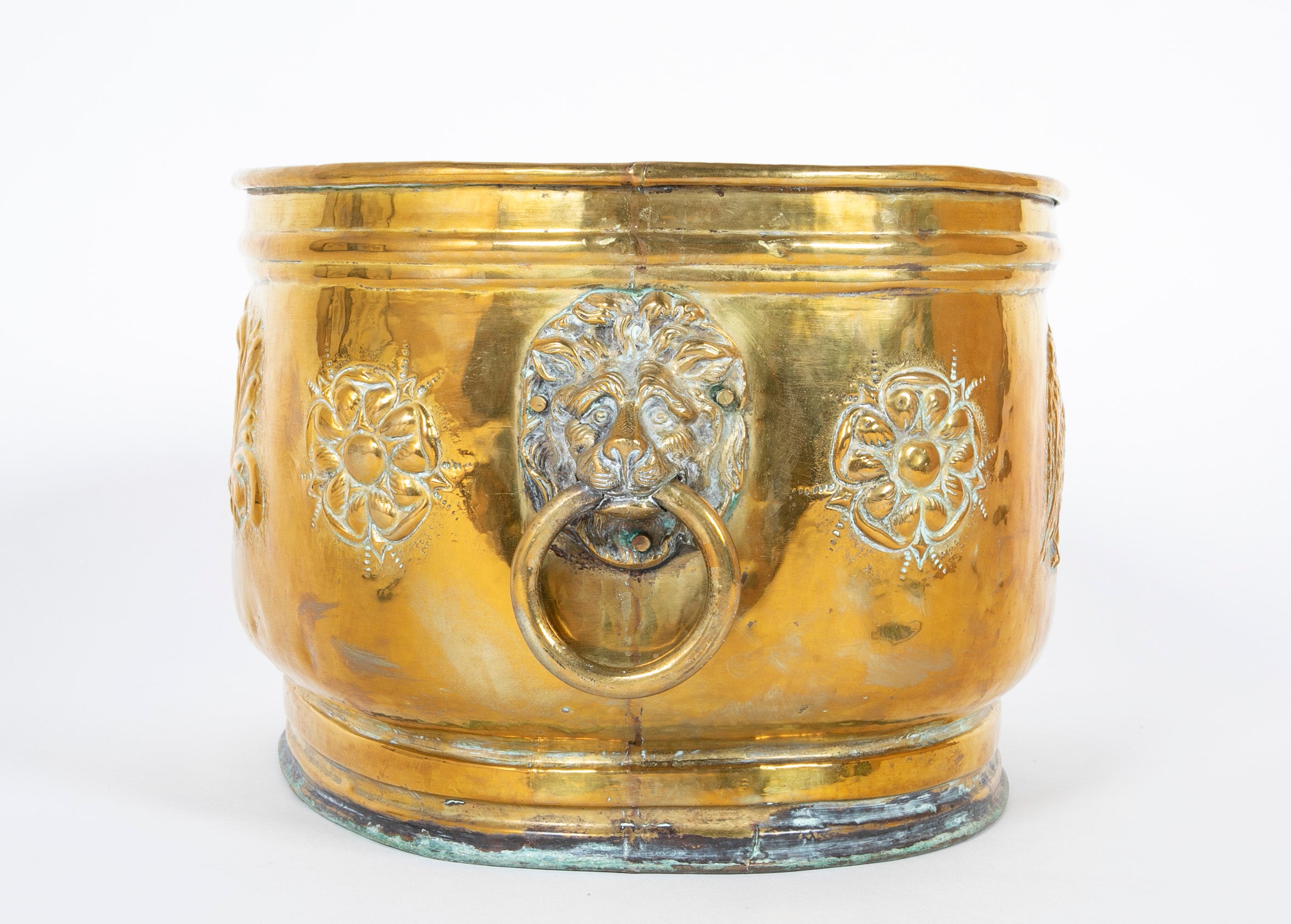 Early 19th Century Extra Large English Brass Jardiniere on Later Stand