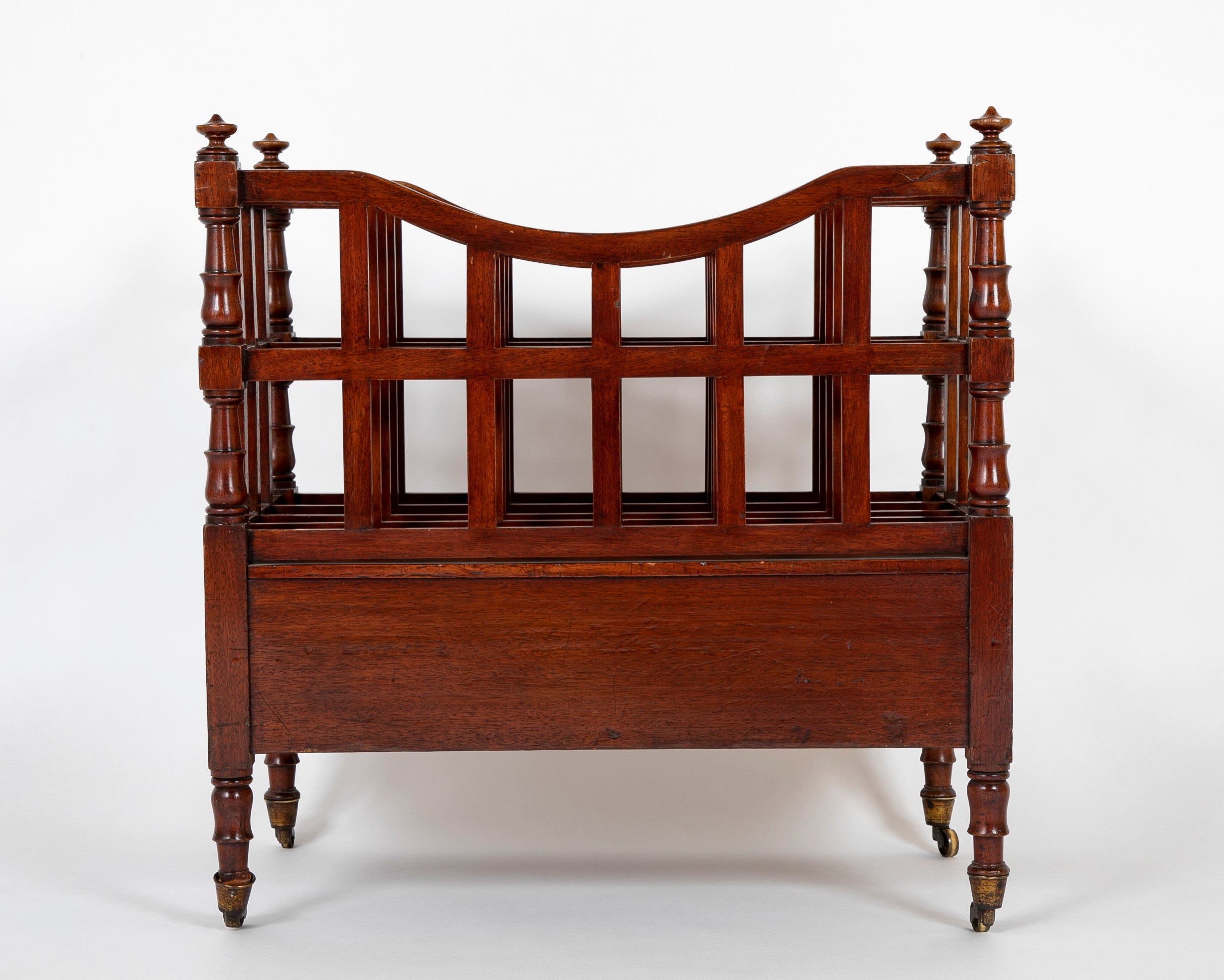 Large Mahogany "Federal" Sheraton Canterbury - Possibly American